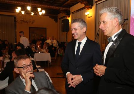 ONA ali ON 72 FOTO LJUBO VUKELIČ